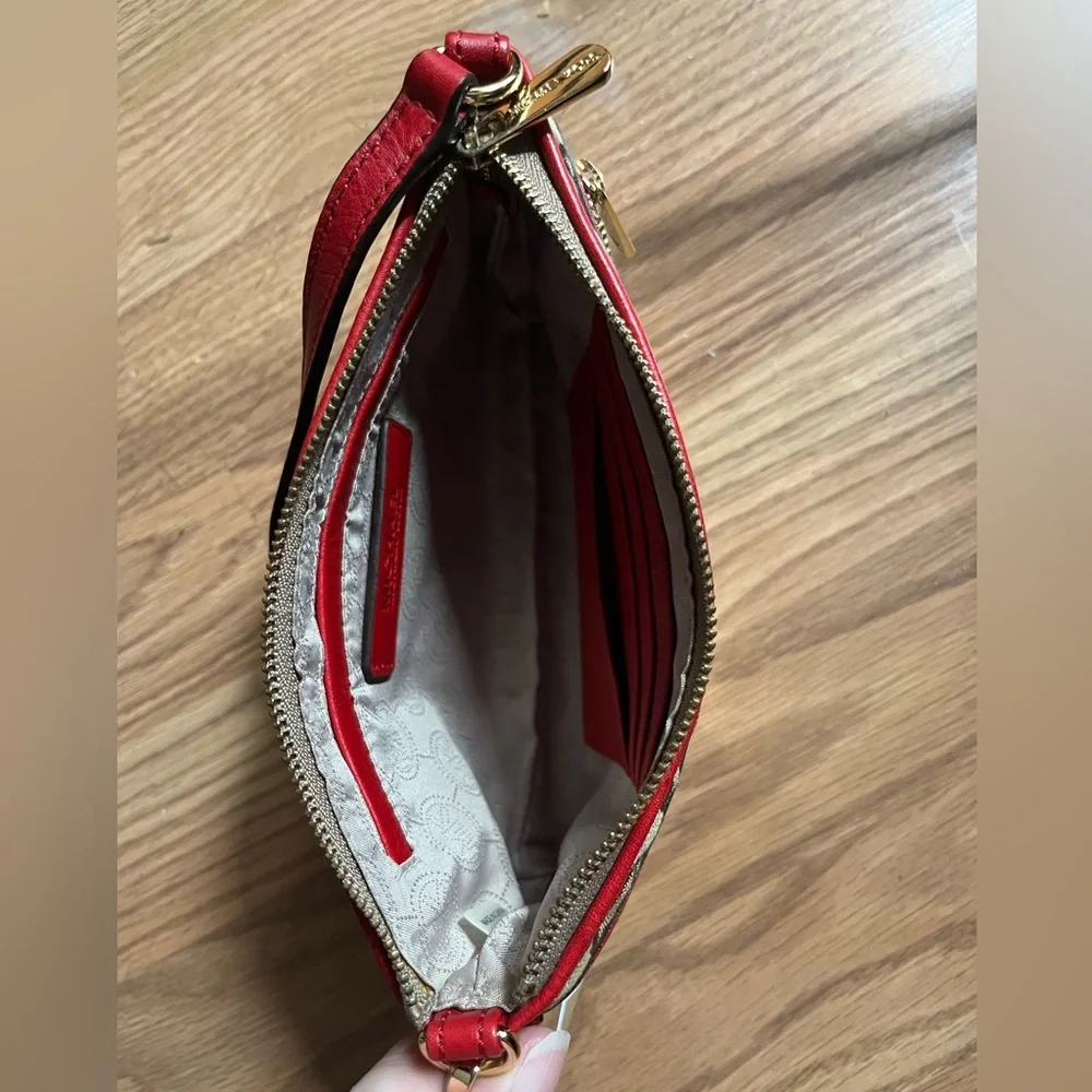 Michael Kors Tan and Red purse - Picture 7 of 10